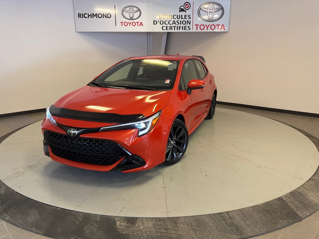 Toyota Corolla Hatchback SE AMÉLIORÉ *BAS KILOMÉTRAGE* 2025 à Richmond, Québec - 1 - w1024h768px