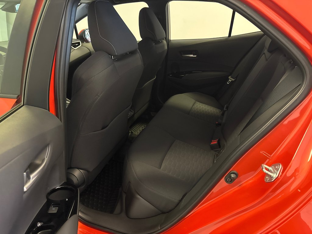 Toyota Corolla Hatchback SE AMÉLIORÉ *BAS KILOMÉTRAGE* 2025 à Richmond, Québec - 17 - w1024h768px