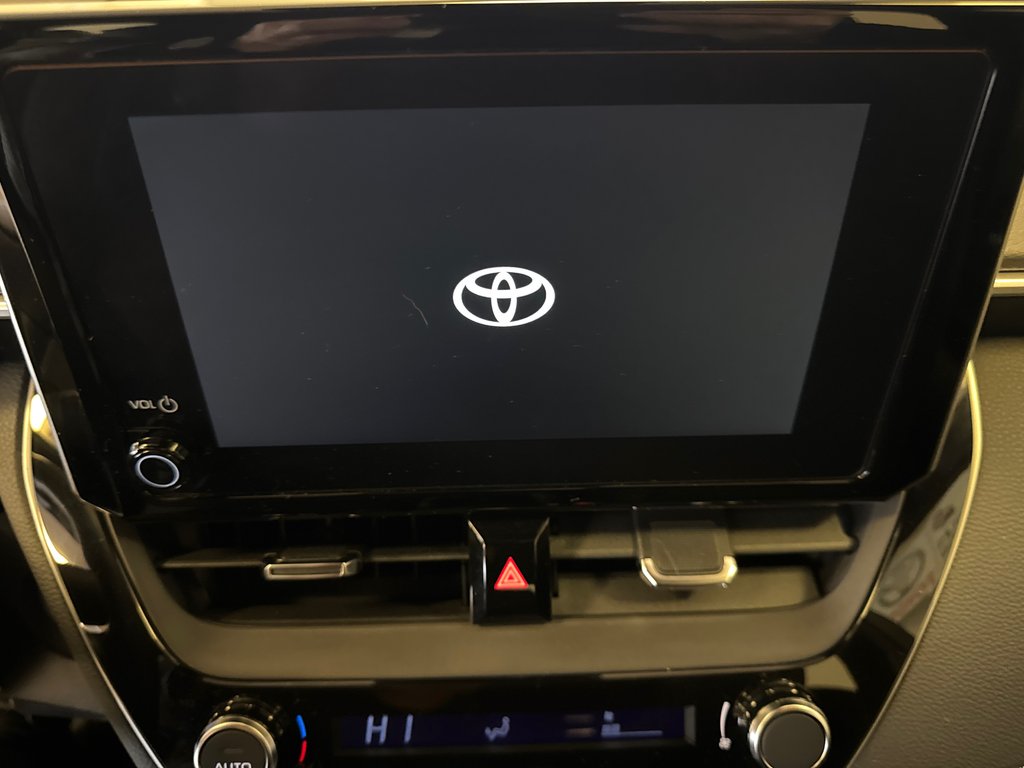 Toyota Corolla Hatchback SE AMÉLIORÉ *BAS KILOMÉTRAGE* 2025 à Richmond, Québec - 21 - w1024h768px