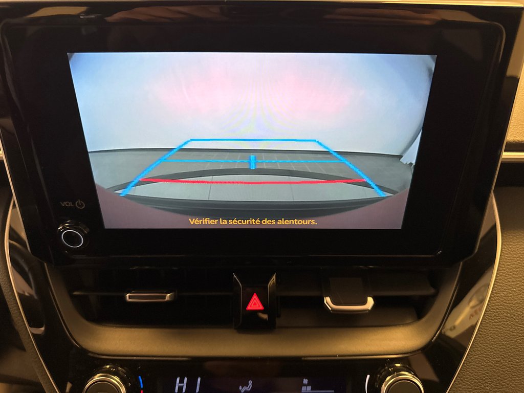 Toyota Corolla Hatchback SE AMÉLIORÉ *BAS KILOMÉTRAGE* 2025 à Richmond, Québec - 24 - w1024h768px