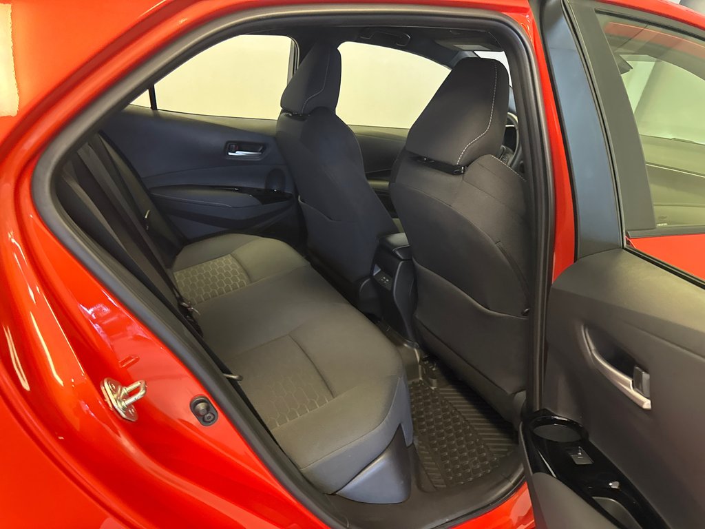 Toyota Corolla Hatchback SE AMÉLIORÉ *BAS KILOMÉTRAGE* 2025 à Richmond, Québec - 19 - w1024h768px