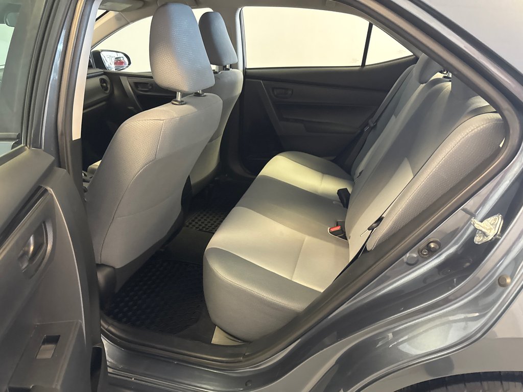 Toyota Corolla CE *TRÈS BEAU VÉHICULE* 2017 à Richmond, Québec - 16 - w1024h768px