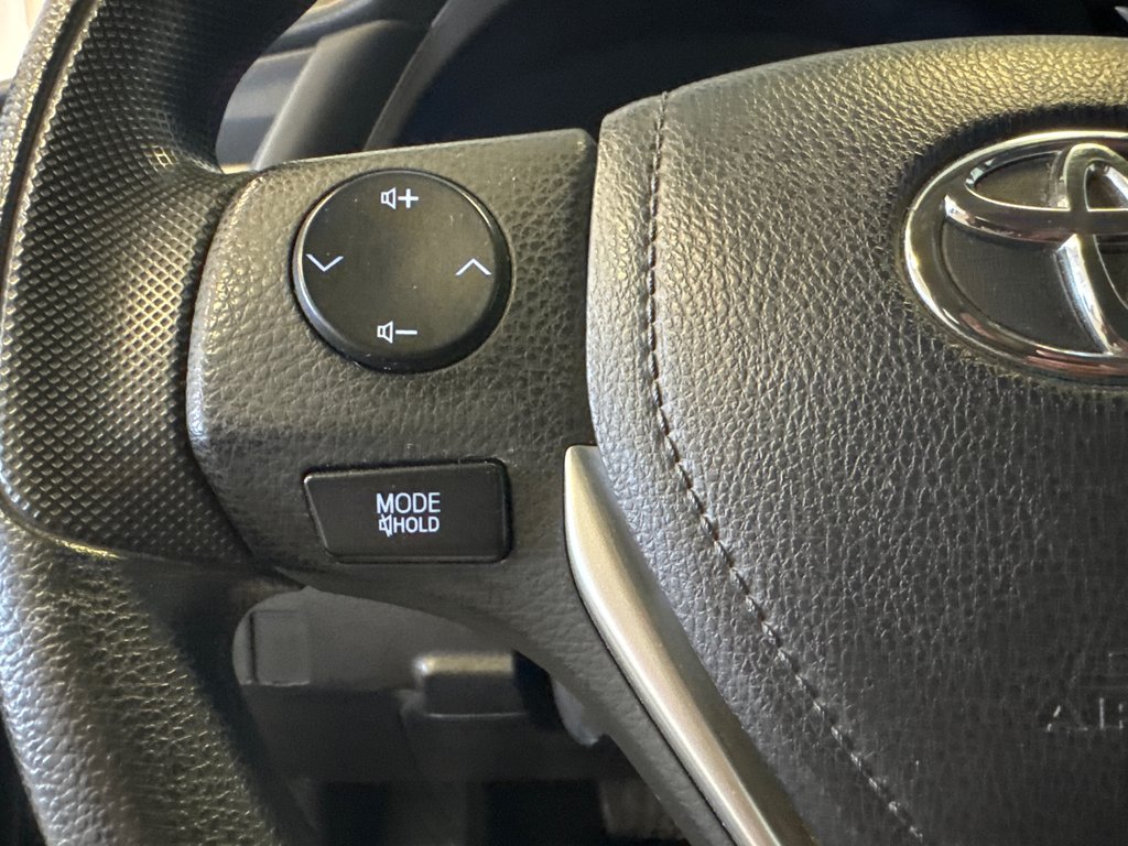 Toyota Corolla CE *TRÈS BEAU VÉHICULE* 2017 à Richmond, Québec - 25 - w1024h768px