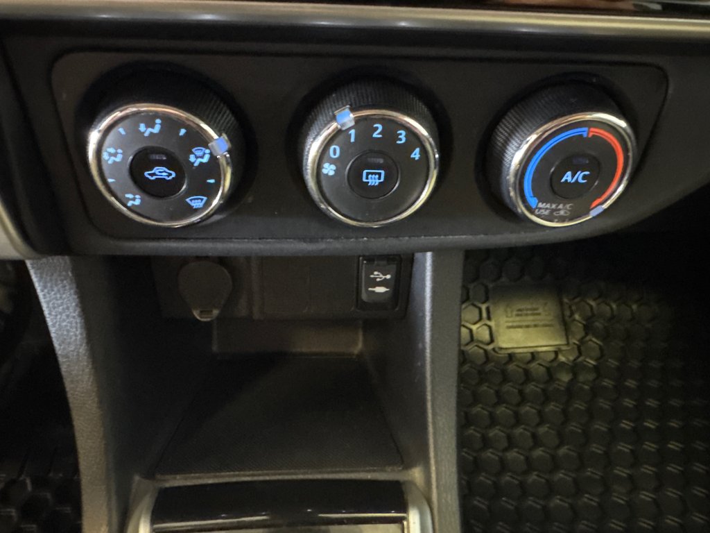 Toyota Corolla CE *TRÈS BEAU VÉHICULE* 2017 à Richmond, Québec - 23 - w1024h768px