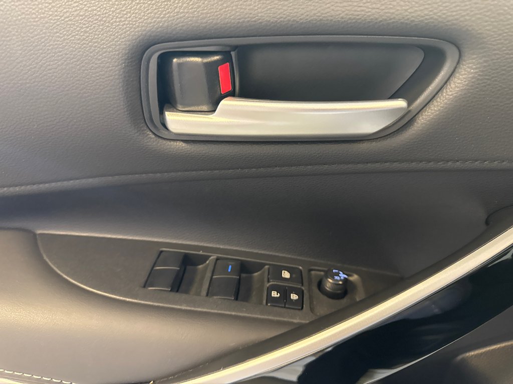Toyota Corolla XLE *MOINS DE 17,000 KM.* 2020 à Richmond, Québec - 31 - w1024h768px