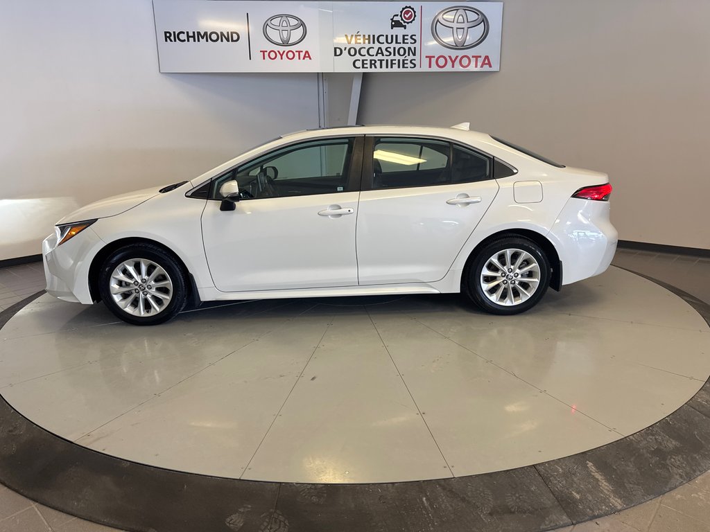 Toyota Corolla XLE *MOINS DE 17,000 KM.* 2020 à Richmond, Québec - 4 - w1024h768px