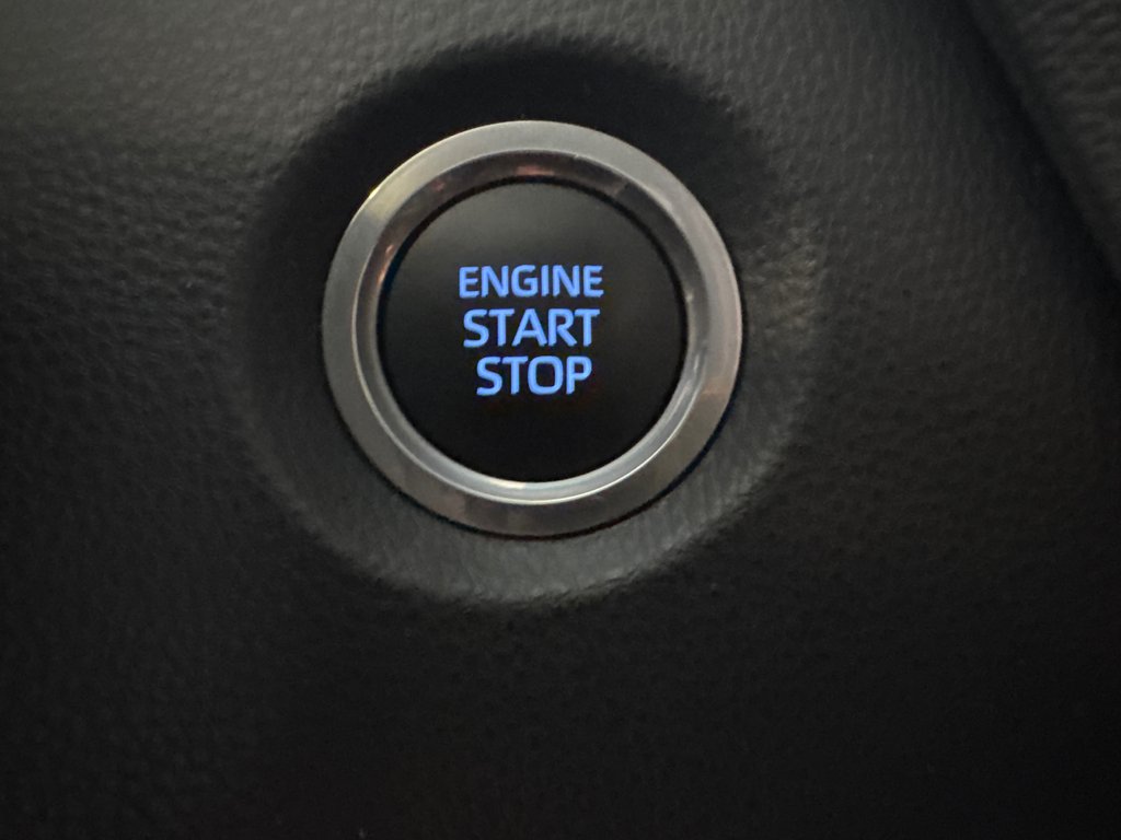 Toyota Corolla XLE *MOINS DE 17,000 KM.* 2020 à Richmond, Québec - 27 - w1024h768px