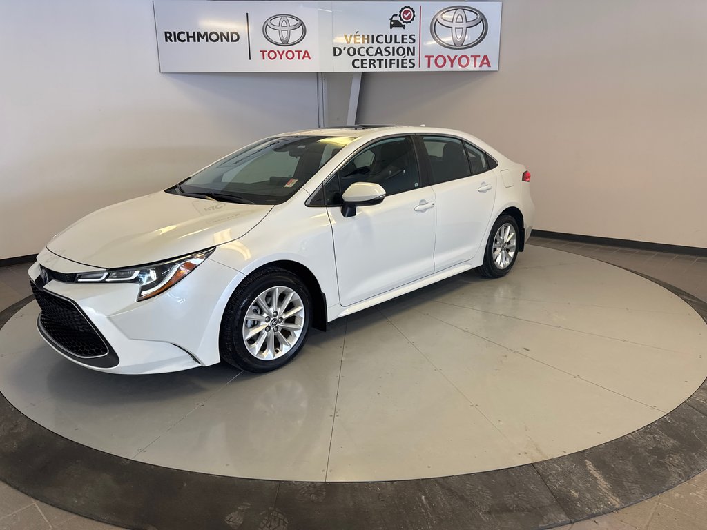 Toyota Corolla XLE *MOINS DE 17,000 KM.* 2020 à Richmond, Québec - 3 - w1024h768px