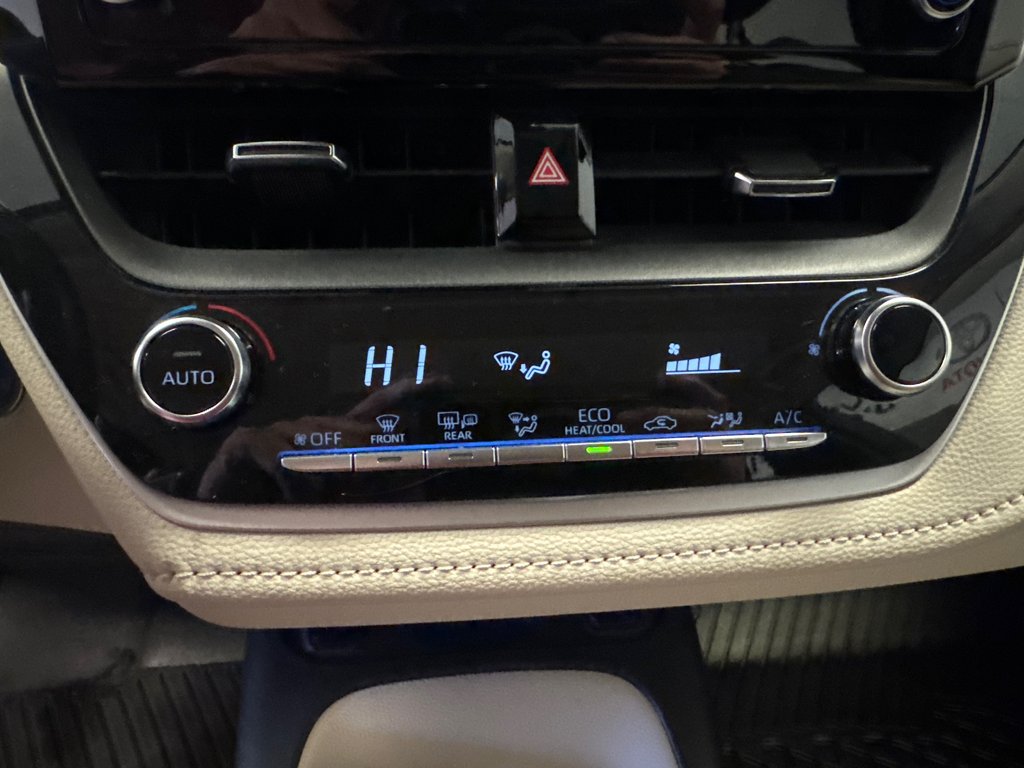 Toyota Corolla LE Hybrid AMÉLIORÉ 2021 à Richmond, Québec - 26 - w1024h768px