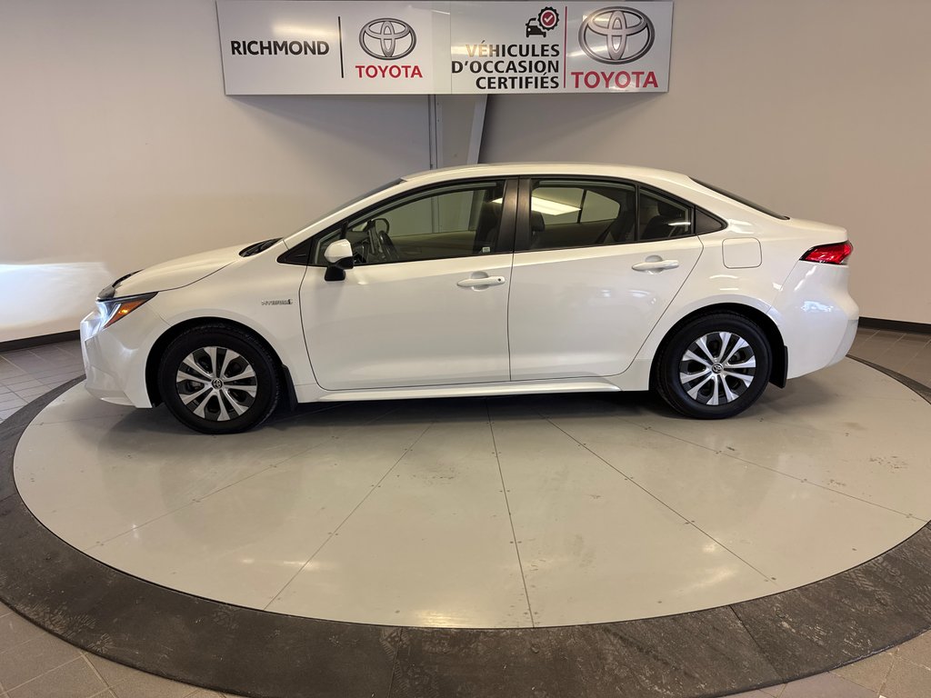 Toyota Corolla LE Hybrid AMÉLIORÉ 2021 à Richmond, Québec - 4 - w1024h768px