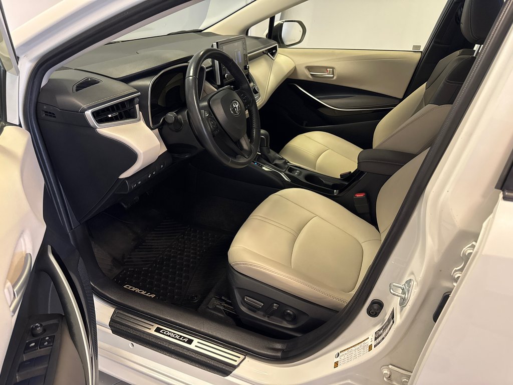 Toyota Corolla LE Hybrid AMÉLIORÉ 2021 à Richmond, Québec - 16 - w1024h768px