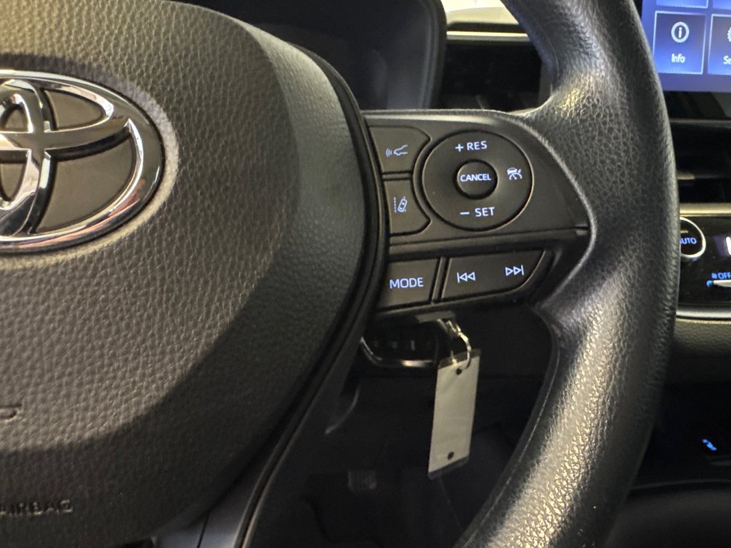 Toyota Corolla LE *TRÈS BEAU VÉHICULE* 2022 à Richmond, Québec - 28 - w1024h768px