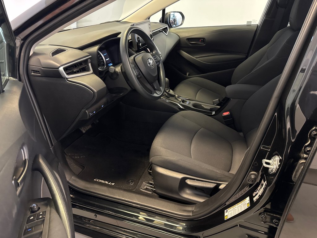 Toyota Corolla LE *TRÈS BEAU VÉHICULE* 2022 à Richmond, Québec - 16 - w1024h768px