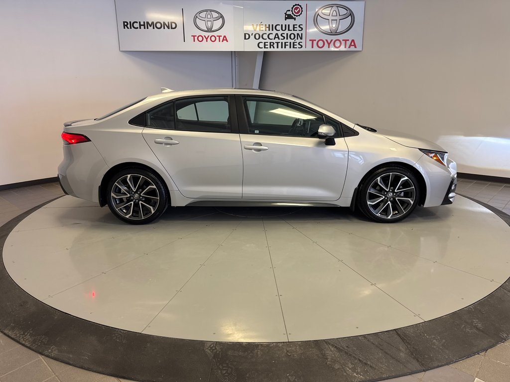 Toyota Corolla XSE *TRÈS BEAU VÉHICULE + BAS KILOMÉTRAGE* 2022 à Richmond, Québec - 10 - w1024h768px