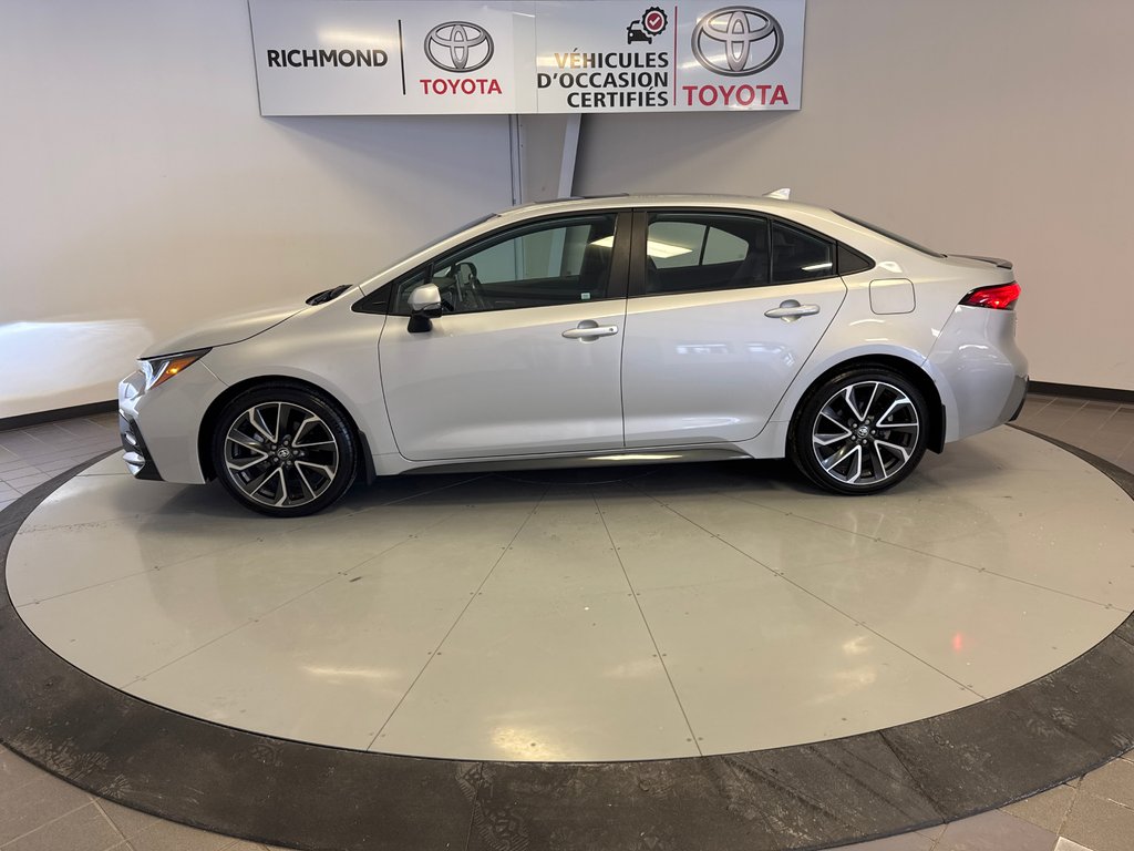 Toyota Corolla XSE *TRÈS BEAU VÉHICULE + BAS KILOMÉTRAGE* 2022 à Richmond, Québec - 4 - w1024h768px