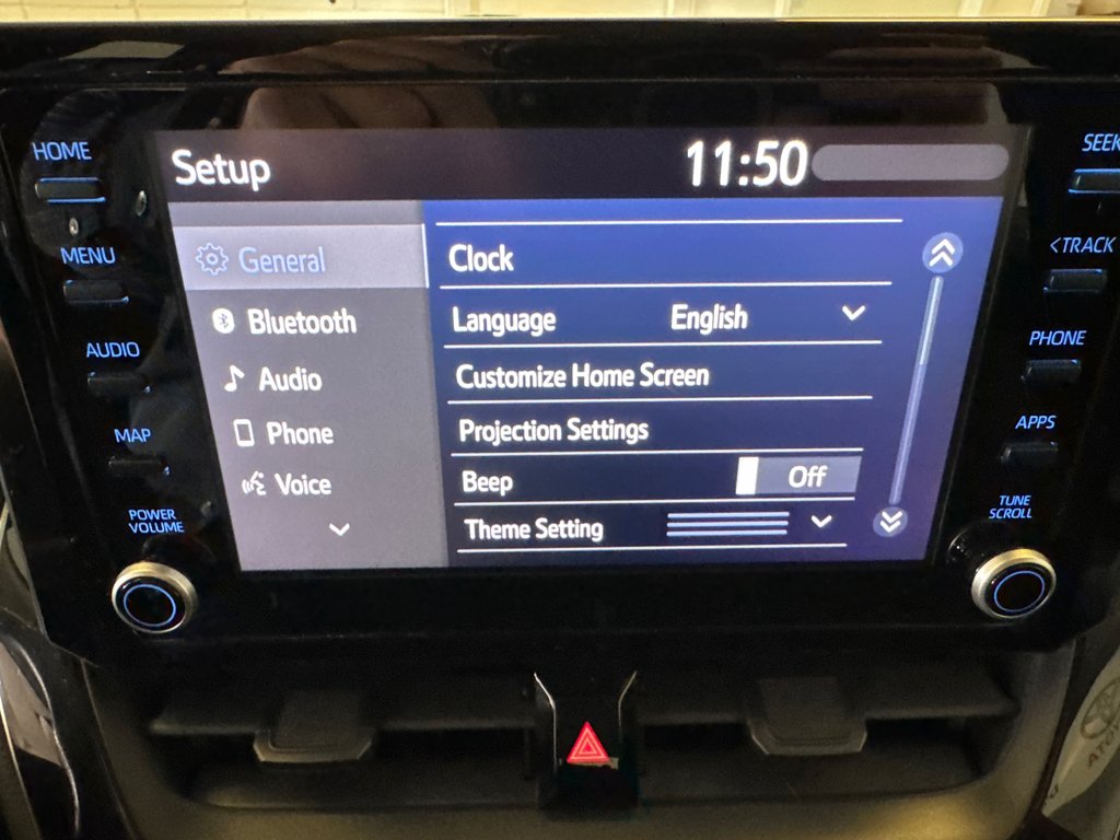 Toyota Corolla LE 2022 à Richmond, Québec - 23 - w1024h768px