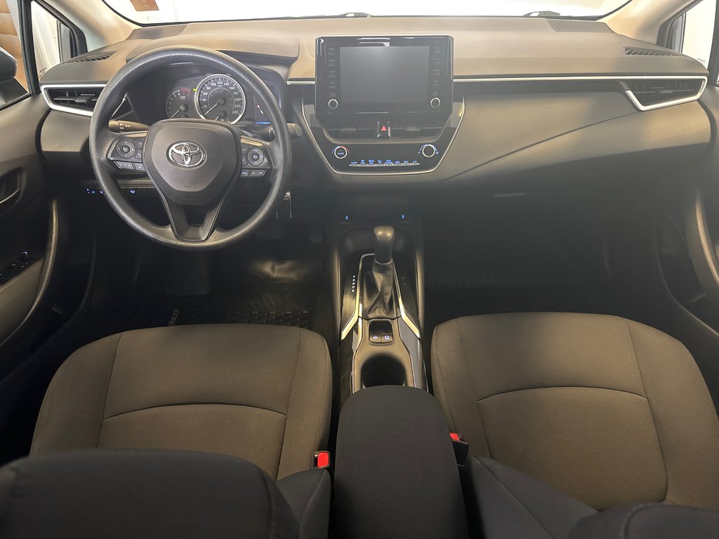 Toyota Corolla LE 2022 à Richmond, Québec - 14 - w1024h768px