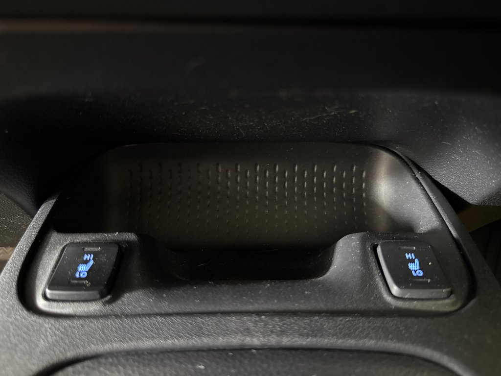 Toyota Corolla LE 2022 à Richmond, Québec - 26 - w1024h768px