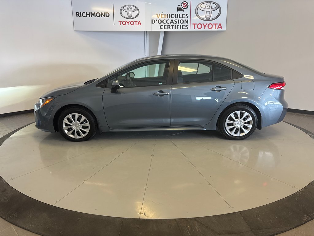 Toyota Corolla LE 2022 à Richmond, Québec - 4 - w1024h768px