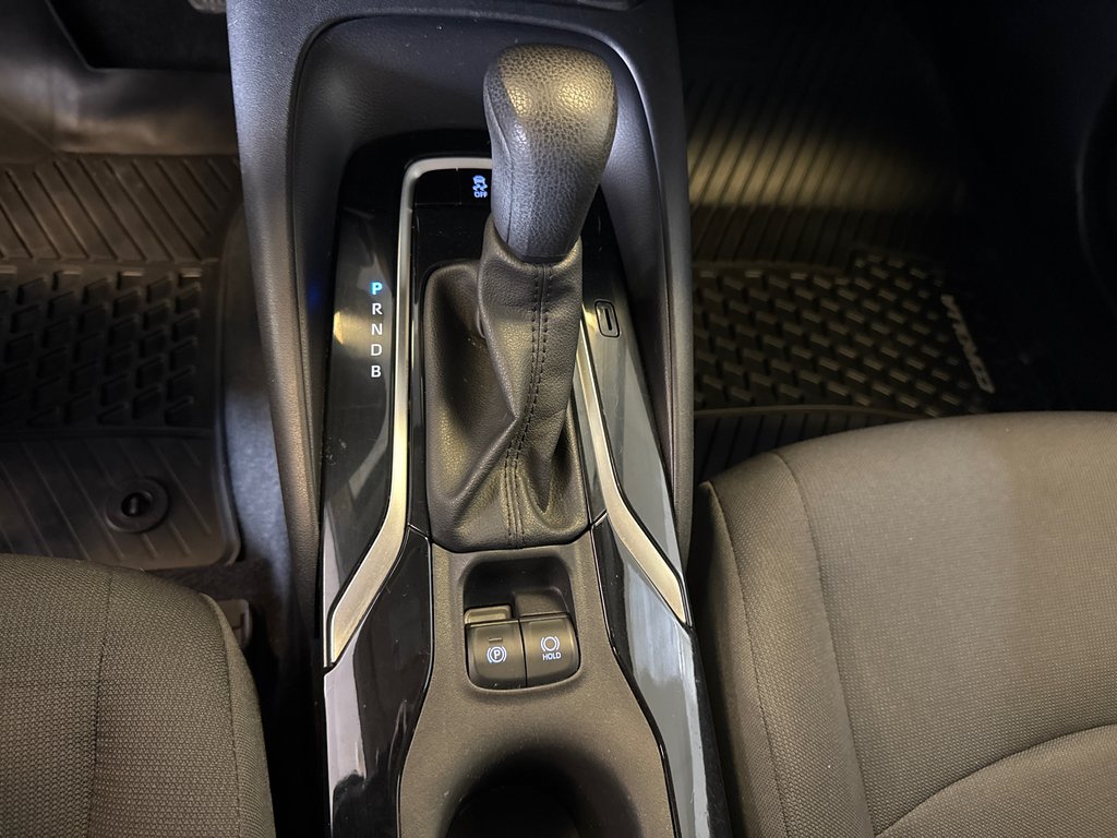 Toyota Corolla LE 2022 à Richmond, Québec - 27 - w1024h768px