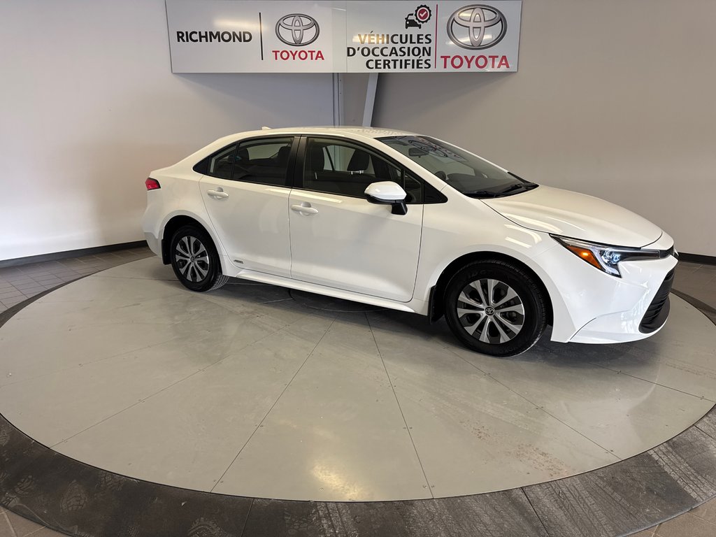 Toyota Corolla HYBRIDE LE AWD *BALANCE DE GARANTIE PROLONGÉE* 2023 à Richmond, Québec - 12 - w1024h768px