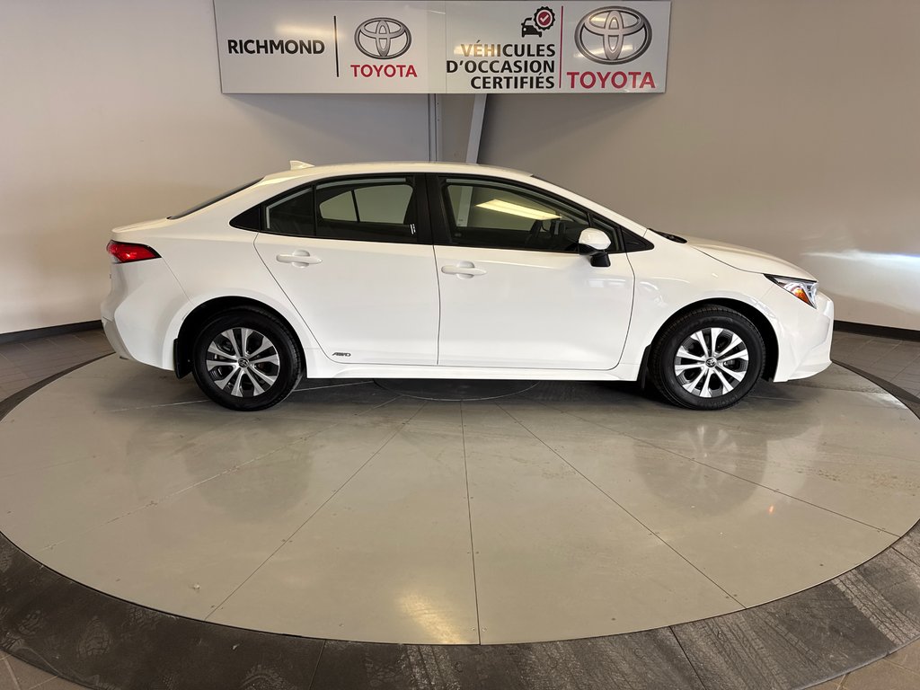 Toyota Corolla HYBRIDE LE AWD *BALANCE DE GARANTIE PROLONGÉE* 2023 à Richmond, Québec - 11 - w1024h768px