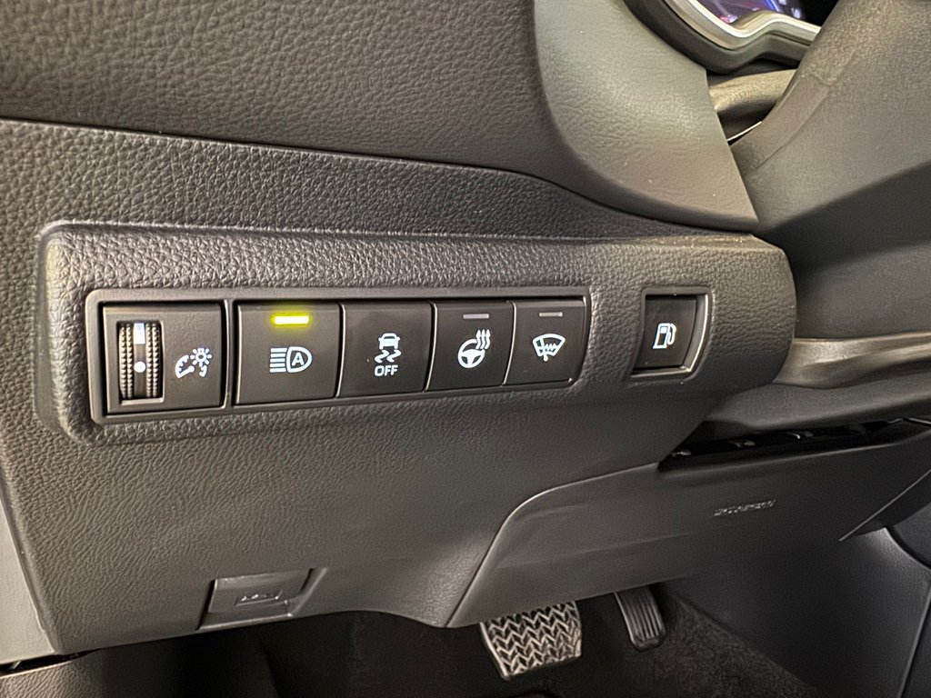 Toyota Corolla XSE HYBRIDE AWD *SEULEMENT 1,800 KM* 2025 à Richmond, Québec - 29 - w1024h768px