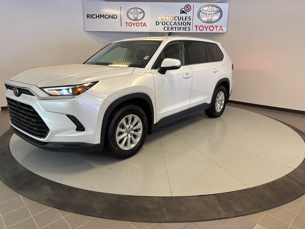 2024 Toyota Grand Highlander *TRÈS BEAU VÉHICULE* in Richmond, Quebec - 2 - w1024h768px