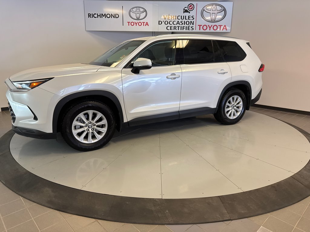 2024 Toyota Grand Highlander XLE in Richmond, Quebec - 3 - w1024h768px