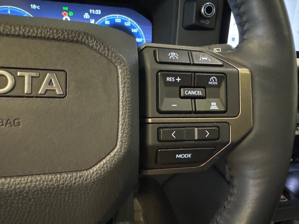 Toyota Land Cruiser PREMUIM + *DÉMO + RABAIS* 2024 à Richmond, Québec - 31 - w1024h768px