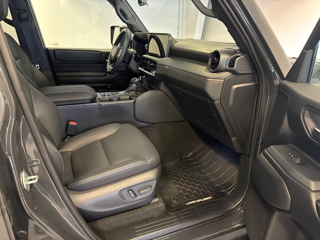 Toyota Land Cruiser PREMUIM + *DÉMO + RABAIS* 2024 à Richmond, Québec - 22 - w1024h768px