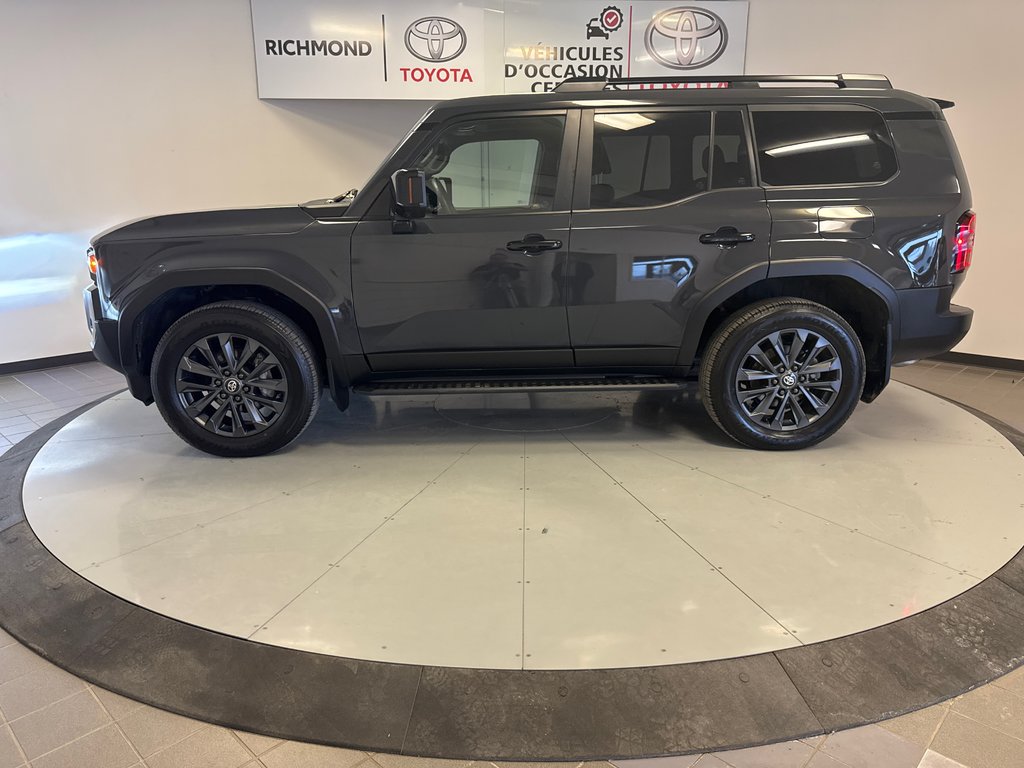 Toyota Land Cruiser PREMUIM + *DÉMO + RABAIS* 2024 à Richmond, Québec - 4 - w1024h768px