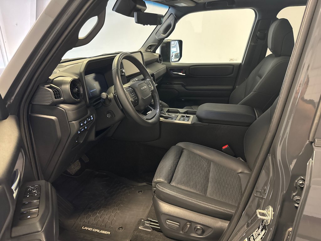 Toyota Land Cruiser PREMUIM + *DÉMO + RABAIS* 2024 à Richmond, Québec - 18 - w1024h768px