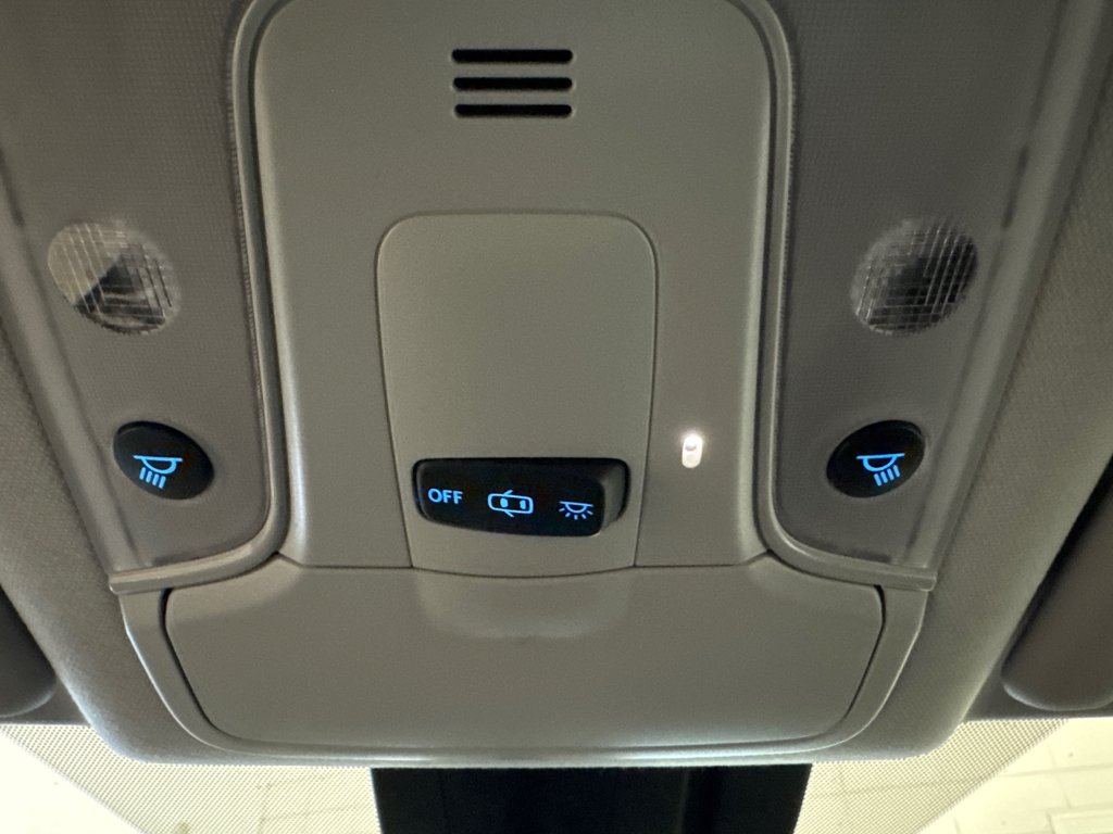 2018 Toyota PRIUS PRIME BASE in Richmond, Quebec - 34 - w1024h768px