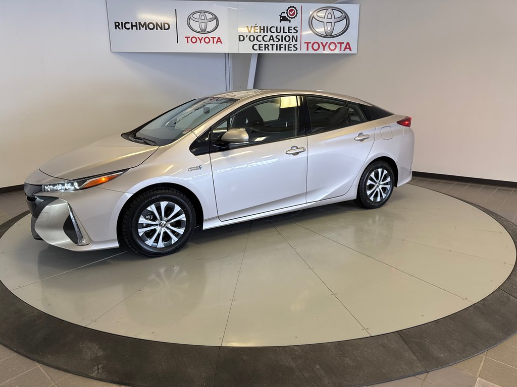 Toyota PRIUS PRIME  2020 à Richmond, Québec - 3 - w1024h768px