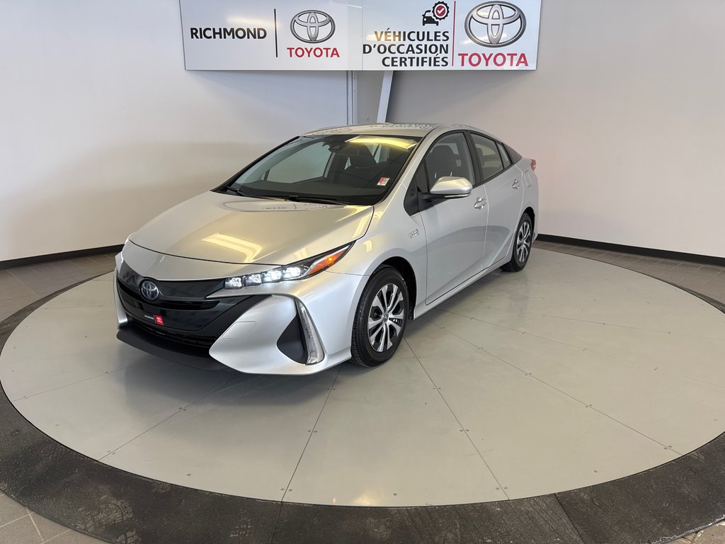 2021 Toyota PRIUS PRIME in Richmond, Quebec - 2 - w1024h768px