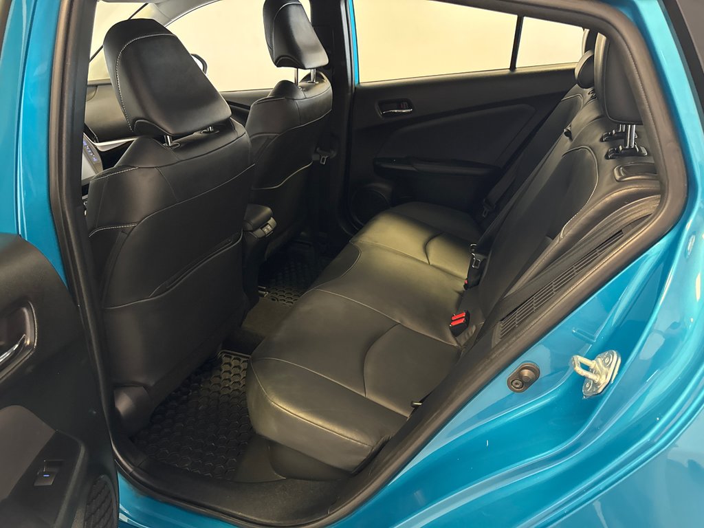 Toyota PRIUS PRIME *GROUPE AMÉLIORÉ + TRÈS BEAU VÉHICULE* 2021 à Richmond, Québec - 16 - w1024h768px
