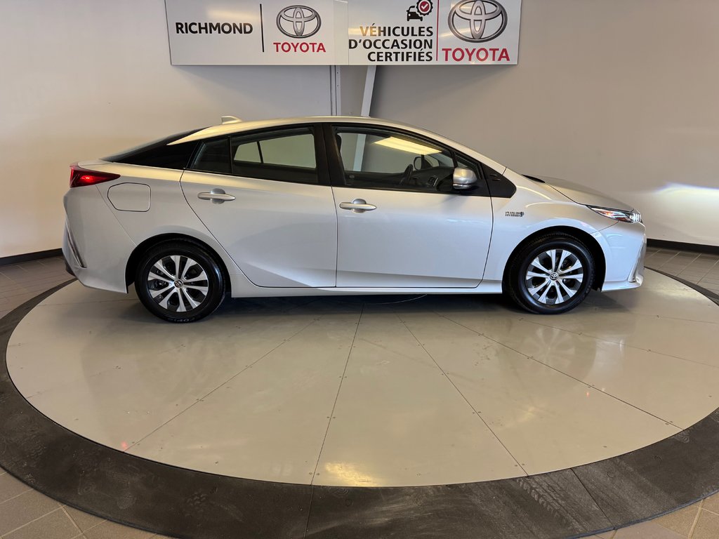Toyota PRIUS PRIME BASE *TRÈS BEAU VÉHICULE* 2021 à Richmond, Québec - 10 - w1024h768px