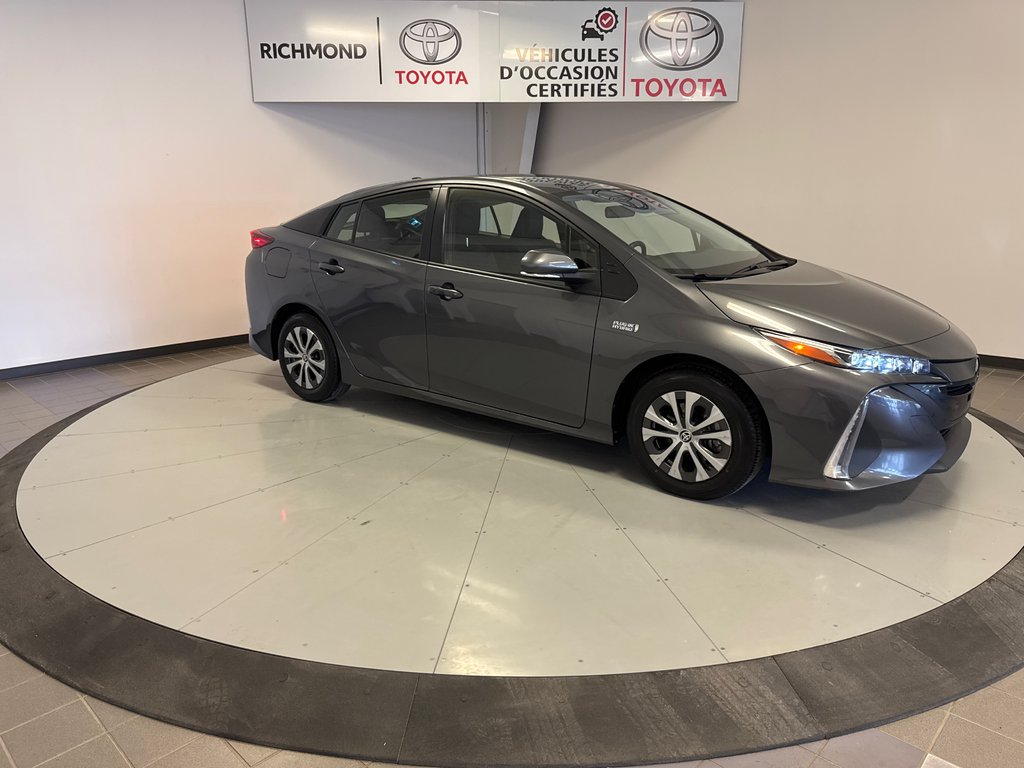 2022 Toyota PRIUS PRIME AMÉLIORÉ *TRÈS BEAU VÉHICULE* in Richmond, Quebec - 11 - w1024h768px