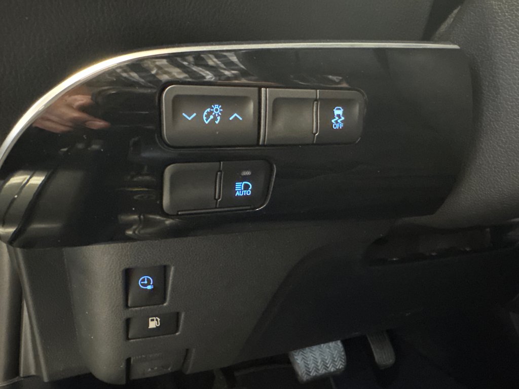 2022 Toyota PRIUS PRIME AMÉLIORÉ *TRÈS BEAU VÉHICULE* in Richmond, Quebec - 31 - w1024h768px