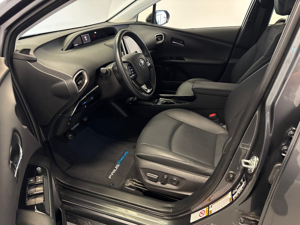 2022 Toyota PRIUS PRIME AMÉLIORÉ *TRÈS BEAU VÉHICULE* in Richmond, Quebec - 15 - w1024h768px