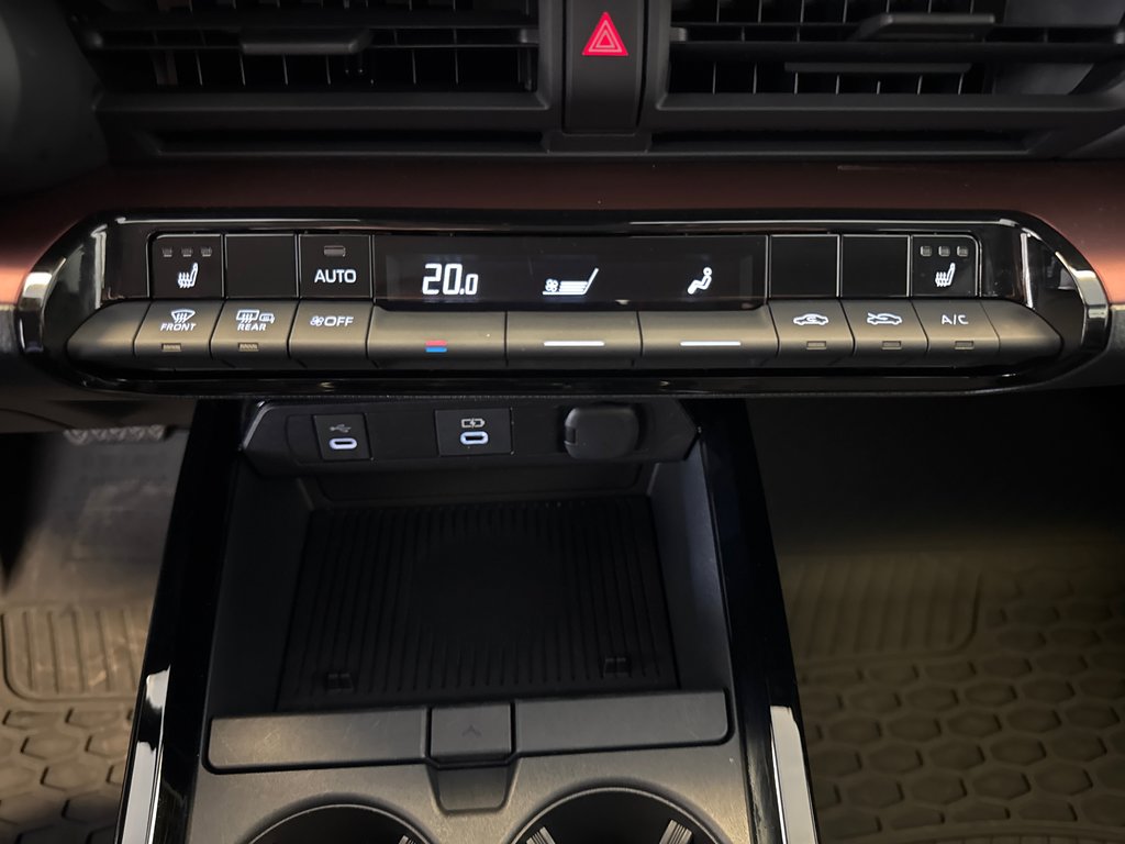Toyota PRIUS PRIME SE *TRÈS BEAU VÉHICULE* 2024 à Richmond, Québec - 25 - w1024h768px