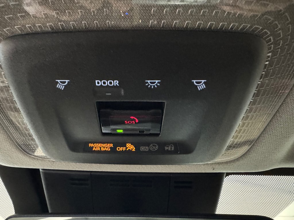 2024 Toyota PRIUS PRIME XSE *DÉMO* in Richmond, Quebec - 30 - w1024h768px