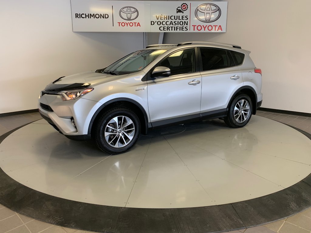 2016  RAV4 Hybrid LE+ in Richmond, Quebec - 3 - w1024h768px