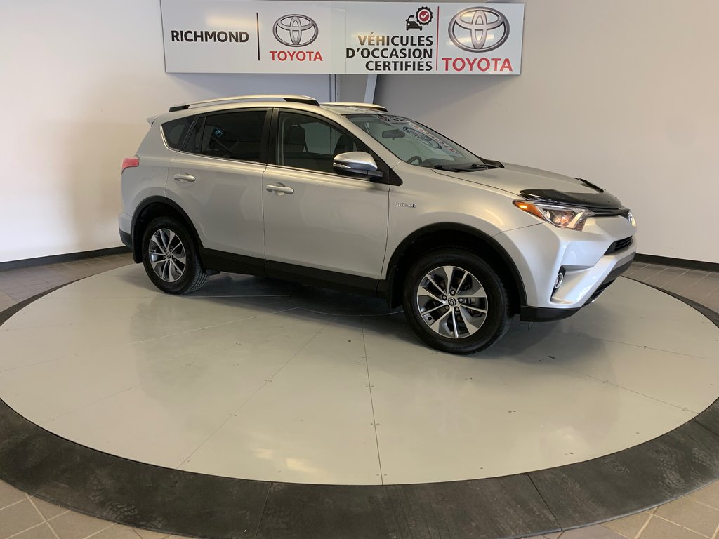 RAV4 Hybrid LE+ 2016 à Richmond, Québec - 12 - w1024h768px