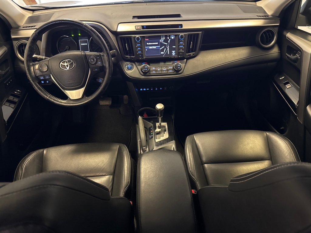 Toyota RAV4 Hybrid LIMITED *TRÈS BEAU VÉHICULE* 2016 à Richmond, Québec - 14 - w1024h768px