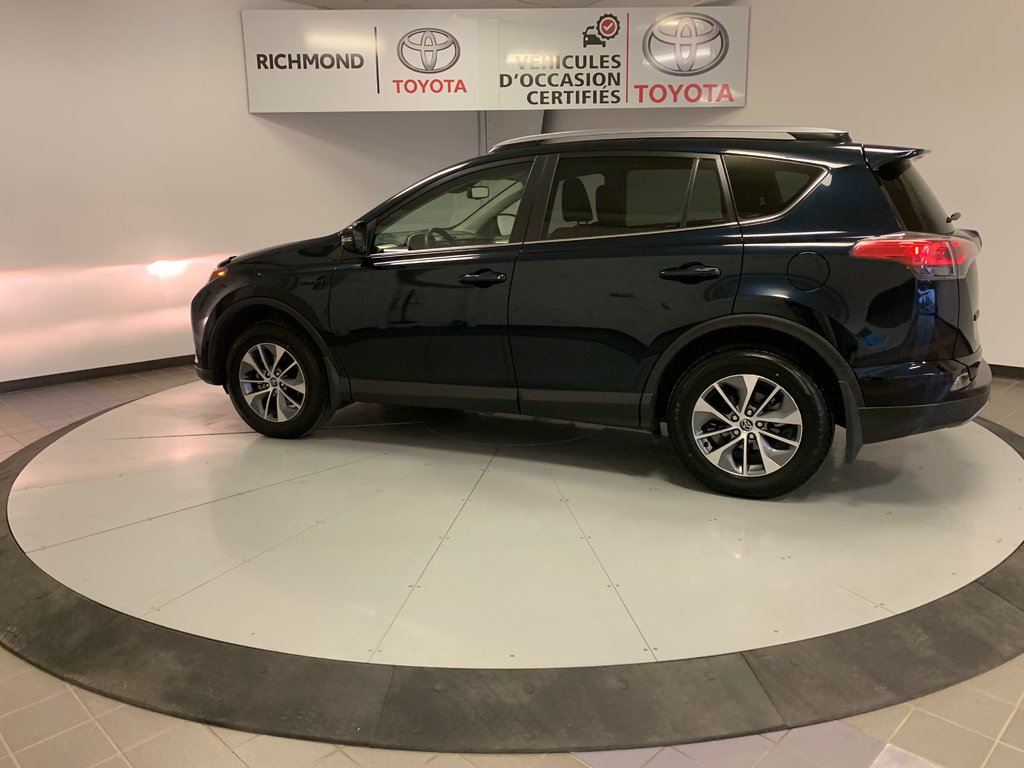 RAV4 Hybrid LE+ 2017 à Richmond, Québec - 5 - w1024h768px