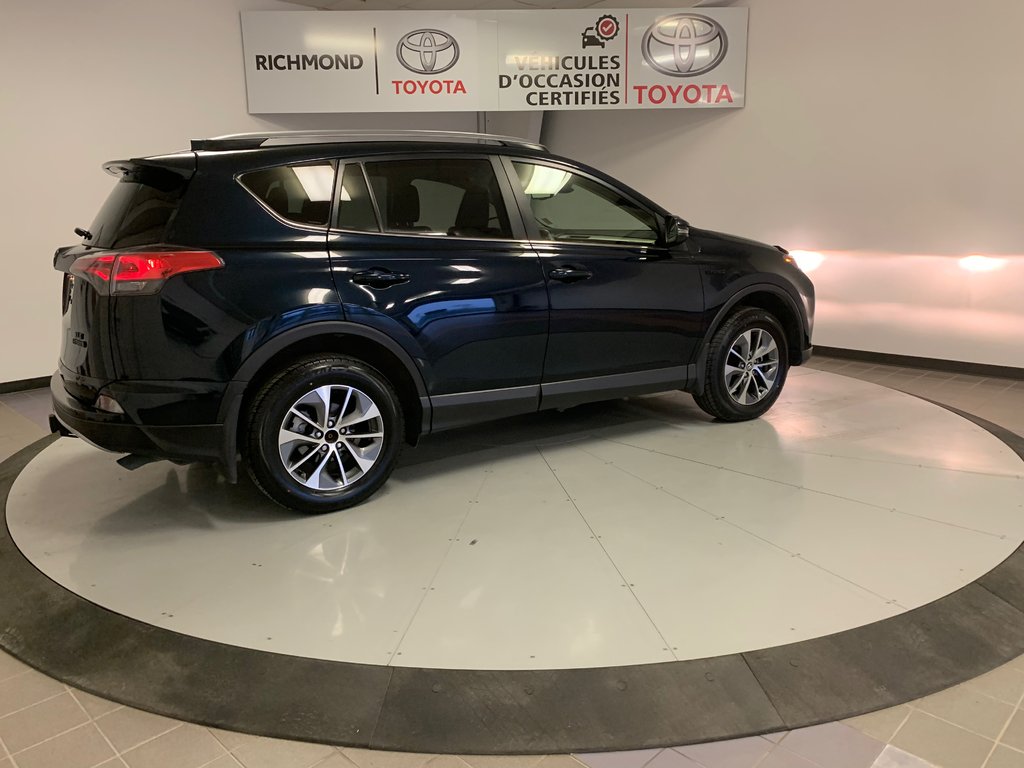 RAV4 Hybrid LE+ 2017 à Richmond, Québec - 12 - w1024h768px