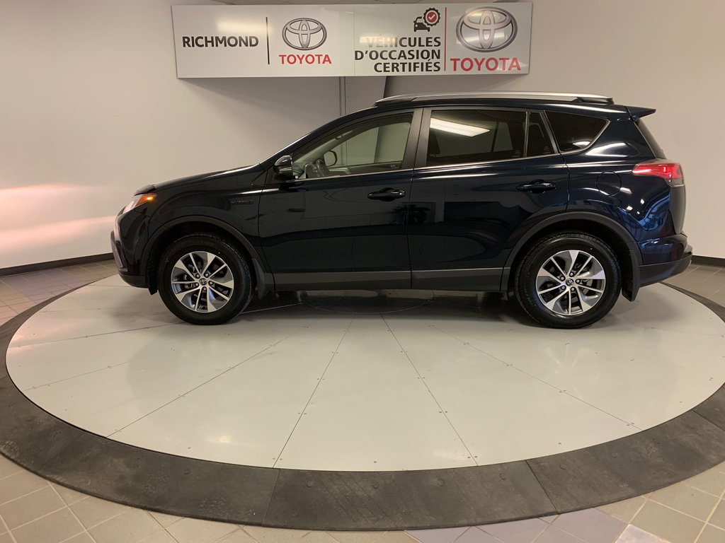 RAV4 Hybrid LE+ 2017 à Richmond, Québec - 4 - w1024h768px