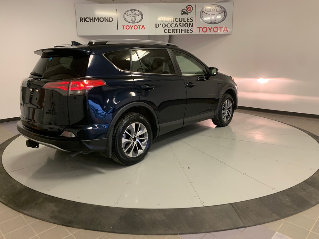 RAV4 Hybrid LE+ 2017 à Richmond, Québec - 11 - w1024h768px